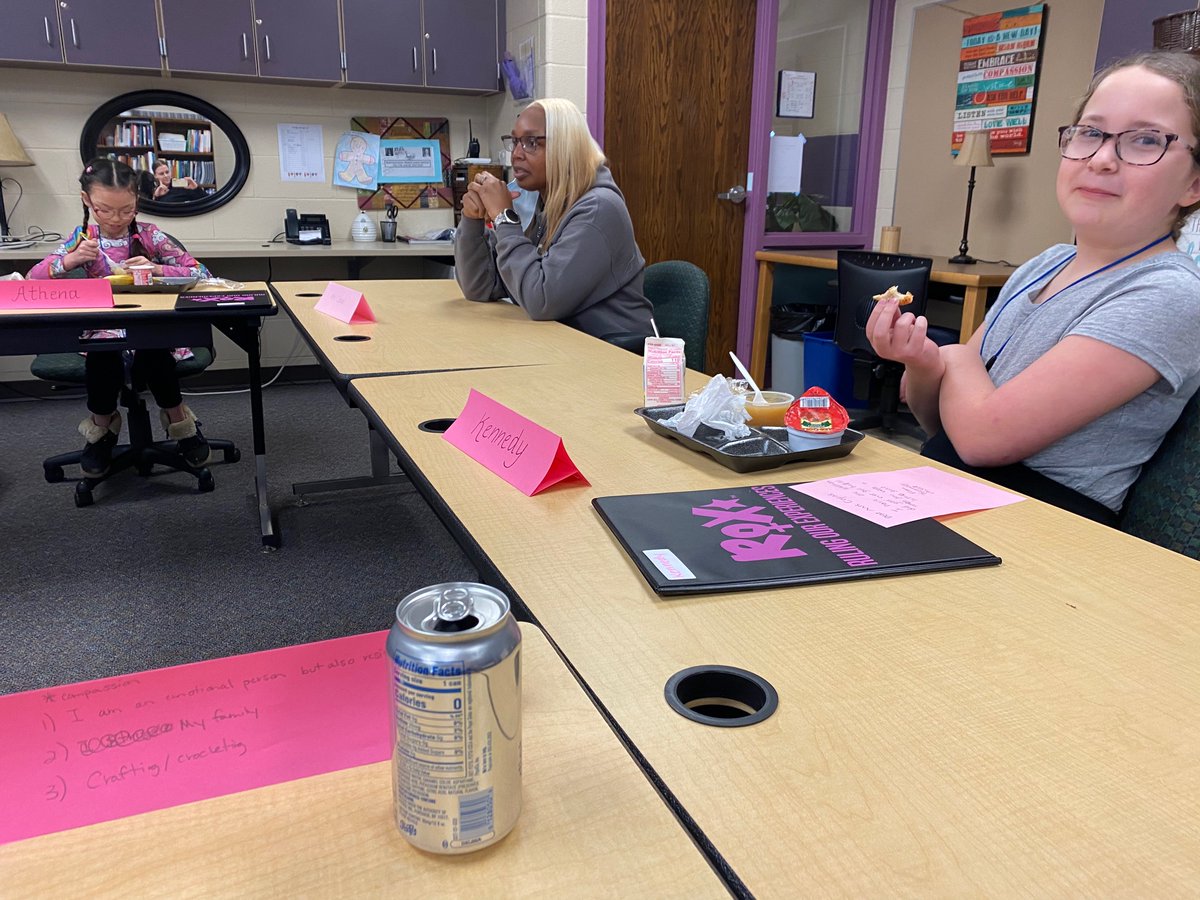 Lisa Lowe tweet media