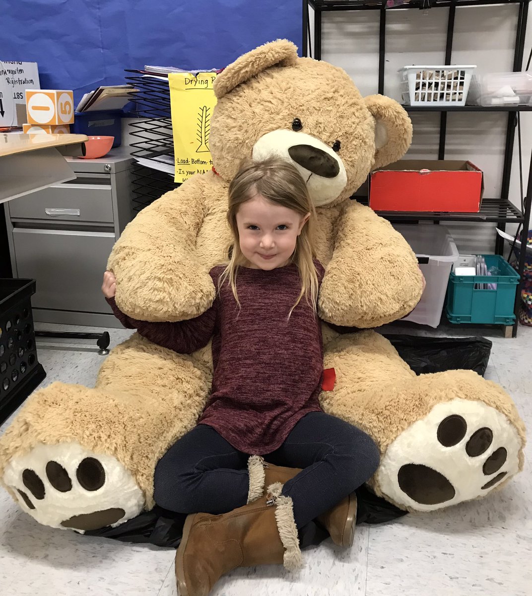 Narragansett_ES's tweet photo. Congratulations to Hannah, Gwen and Lucille! They were the lucky winners of the Narragensett School Nutrition Program￼ breakfast bears.￼ “Blue Berry” and “Straw Berry” went home today. “Boysen Berry” will be transported to Lucille‘s home in Officer Gagnon’s police cruiser. https://t.co/vpp2mWH33Q