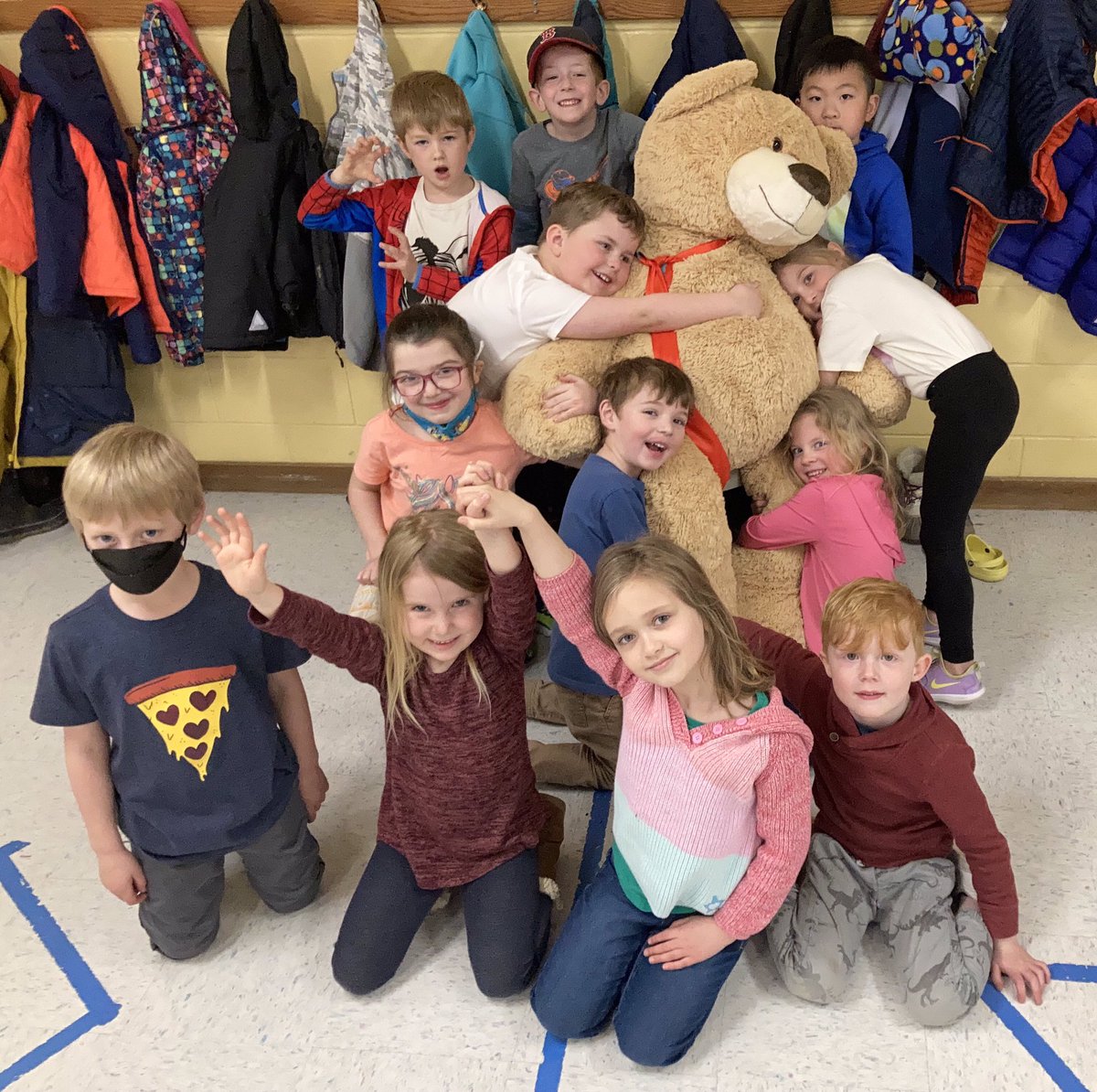 Narragansett_ES's tweet photo. Congratulations to Hannah, Gwen and Lucille! They were the lucky winners of the Narragensett School Nutrition Program￼ breakfast bears.￼ “Blue Berry” and “Straw Berry” went home today. “Boysen Berry” will be transported to Lucille‘s home in Officer Gagnon’s police cruiser. https://t.co/vpp2mWH33Q