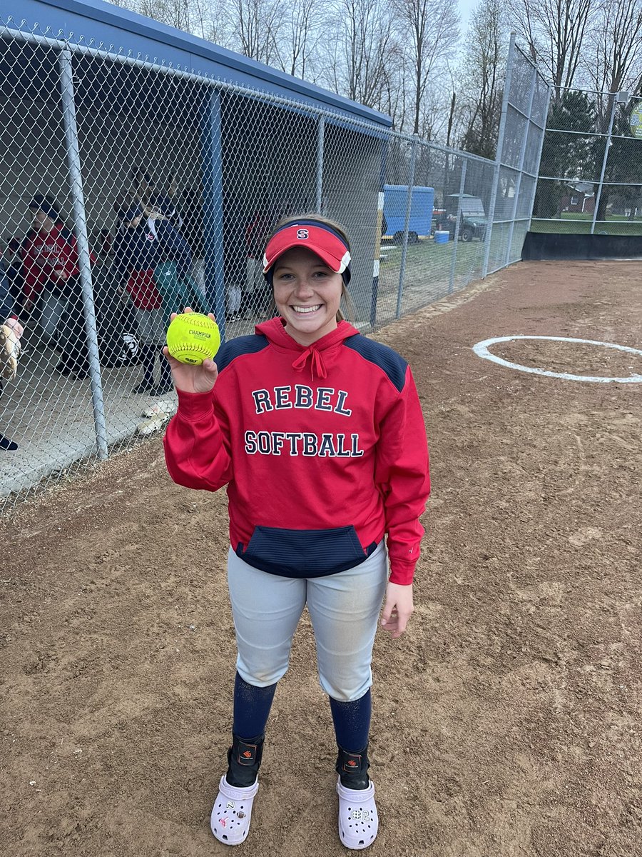 Lady Rebels fall 7-2 to Trinity Lutheran tonight but saw many positives. Morgan Mahoney was 2-3 with a HR. Chloey Leach pitched 7 inn. giving up 4 ER with 5 Ks. Leach went 1-3 with an RBI. Ashley Fulton went 1-4, Emily Hatton went 1-2, and Jenny Tankersley and Bre Brewer went 1-3