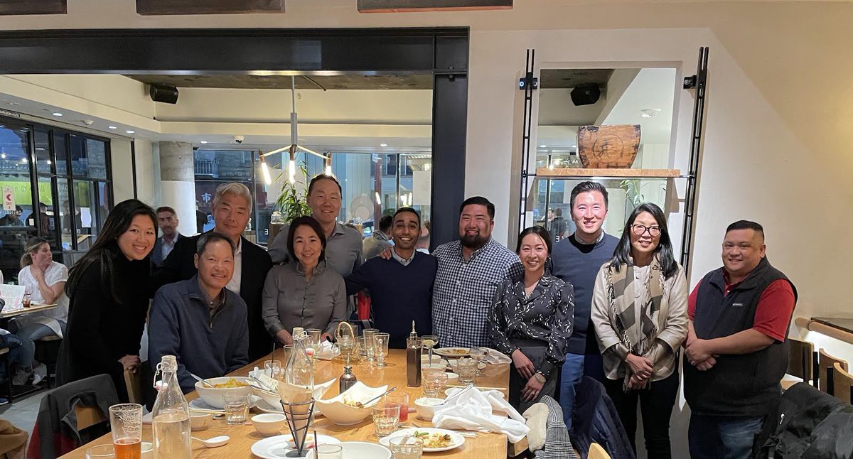 ntaychak's tweet photo. 💫Wonderful dinner w #StopAAPIHate team @ChinaLiveSF w #Asiapacforce leadership team! @SalesforceEQ 💪🏽 https://t.co/6TcJEMneiH