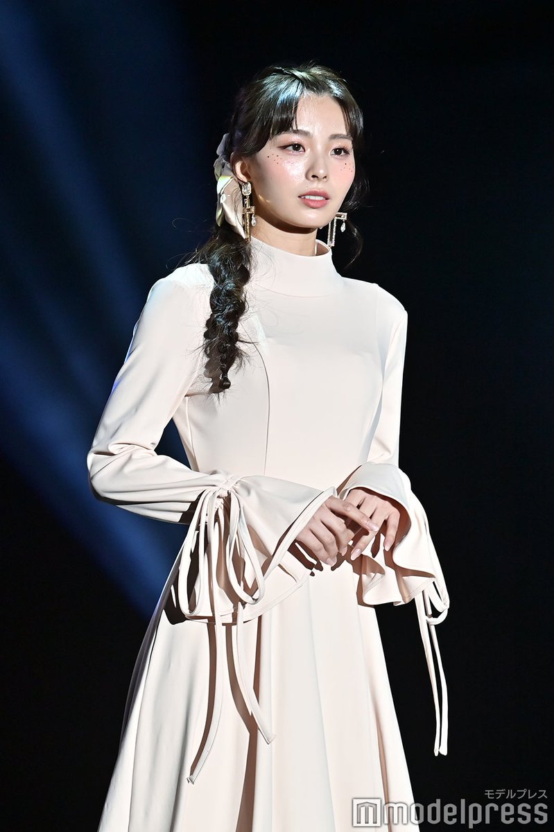 BrasilYurina's tweet photo. [📸] Fotos da Yurina no Stage da Romansual no Ultra Teens Fes 2022! Fotos tiradas pelo Model Press. 

🔗https://t.co/noECE7xMYr

#Yurina #KawaguchiYurina 
#川口ゆりな #카와구치유리나 #YurinaDebut #LookAtMe https://t.co/AyVeNpAogr
