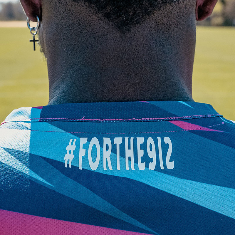 EleteTSC's tweet photo. 🇺🇸⚡ @Tormenta_FC presentó su camiseta titular para la temporada 2022 de la USL League One: https://t.co/RwKAGJfD9k https://t.co/KP0xdKAb0r