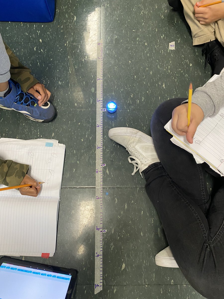 AmandaSciTeach's tweet image. During math we were learning about how to identify decimals on a number line! We used @SpheroEdu to code Sphero to the correct spot on the number line and then recorded the decimal and fraction in our math notebooks! We had so much fun! @JustES_STEM @HCTM_Math @TampaBaySTEM