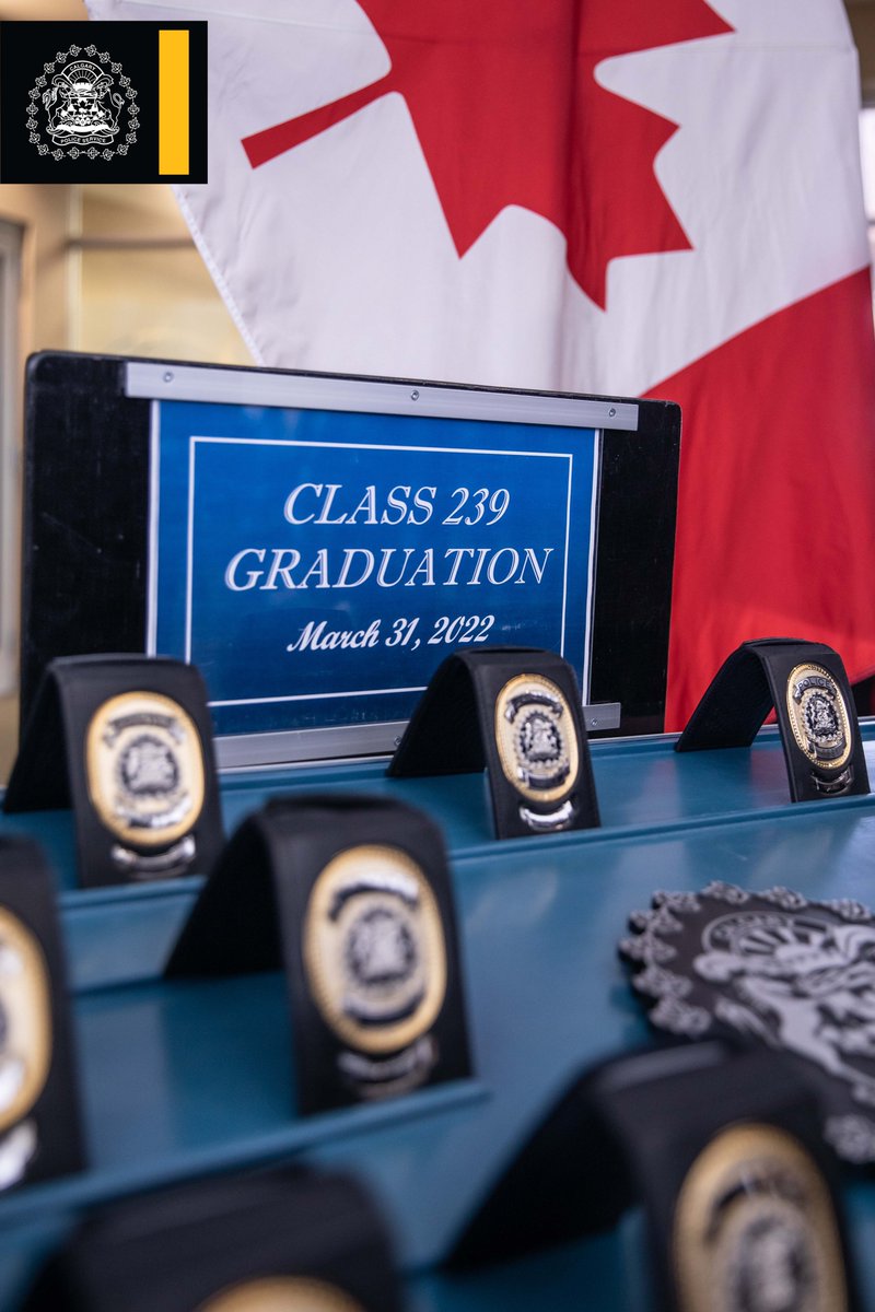 CalgaryPolice's tweet photo. Today marks the graduation of Calgary Police Service Recruit class 239. Many of you have watched this class learn, grow, and excel as we followed their training on our social media accounts. Today we celebrate them and their commitment to serve #yyc. #WeAreHiring #JoinCPS https://t.co/xrx2a8Scnk