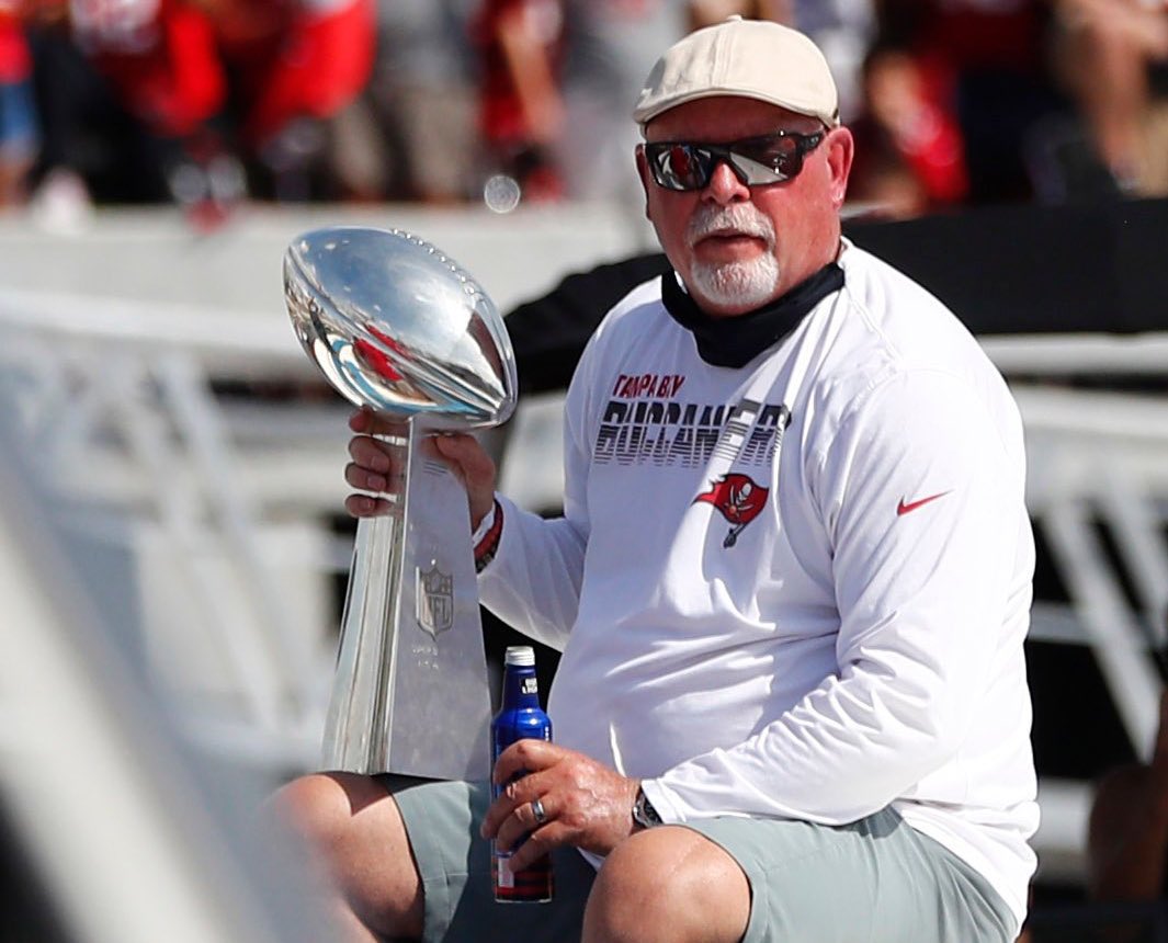 cannonfirepod's tweet photo. The first coach in Tampa Bay Buccaneers history to leave on his own terms.
After winning a Super Bowl, of course.
Weโll be LIVE talking Bruce Ariansโ retirement + the Todd Bowles era with @BucWhatYaHeard tonight at 7:40pm EST!
https://t.co/Gg1j9mdM1h https://t.co/lactSk0bY6