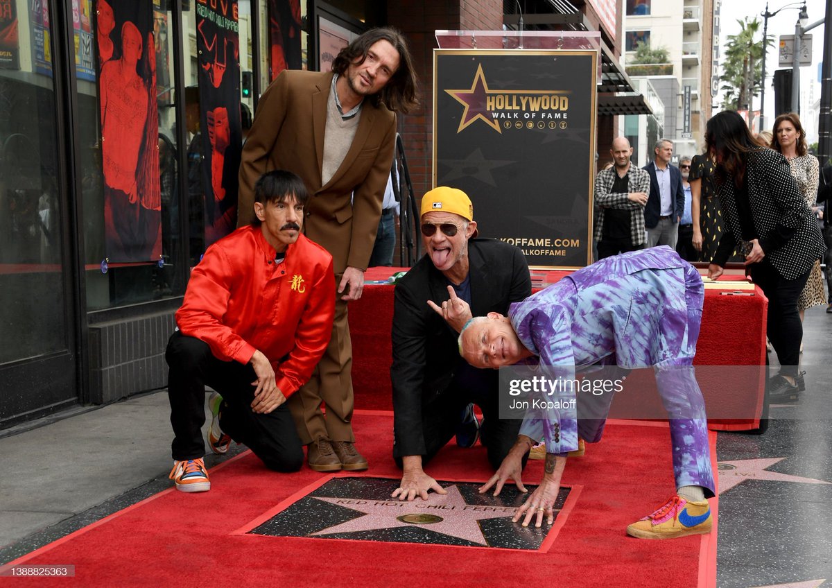 Anthony Kiedis, Flea, John Frusciante and Chad Smith of the Red Hot Chili Peppers attend the Hollywood Walk of Fame Star Ceremony honoring the Red Hot Chili Peppers in Hollywood, California.🎶⭐

More 📸 #RedHotChiliPeppers 👉 bit.ly/3Du9vQr