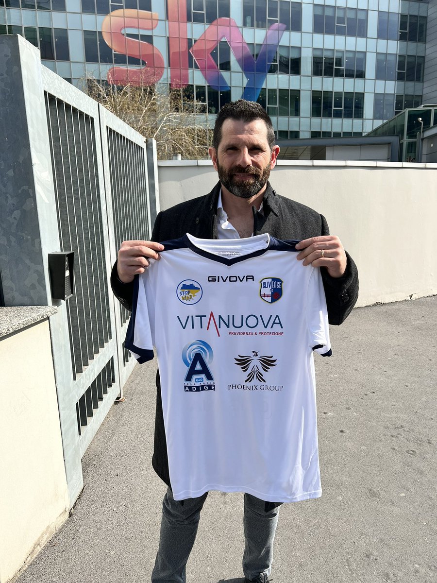 ChievoFR's tweet photo. Chose promise chose due !

Notre légende, notre capitaine va rechausser les crampons avec le @FcClivense 

@FrSerieA @calciomio https://t.co/mFAiHyOjLp