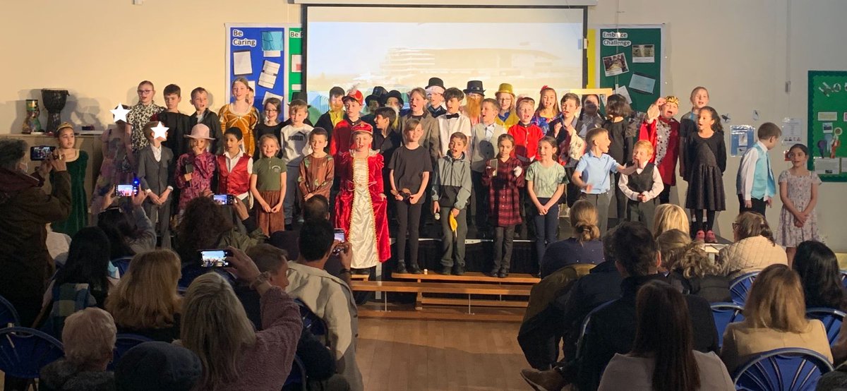 ValePrimarySch's tweet photo. Year 3 and 4 Spring Term production of Roald Dahl's Snow White and the Seven Dwarfs was absolutely fantastic tonight! We have a lot of talented children here at the Vale. #welldone #performinginschools #enjoymentinlearning #activelearning #inspiringall https://t.co/OQcBUyNAdm