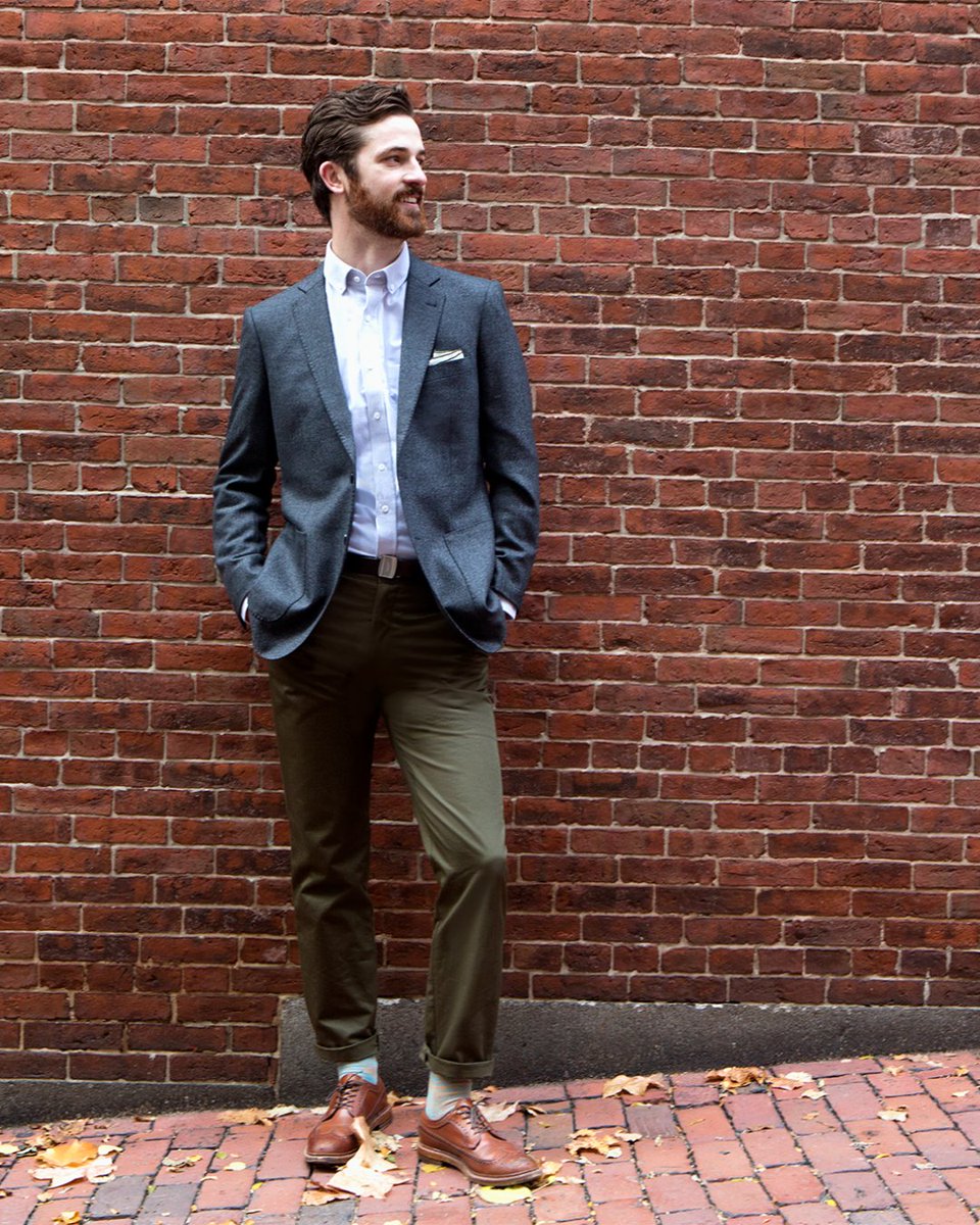 BlankLabel's tweet photo. Round out your warm-weather-wardrobe with one of our 5 new performance stretch chinos that are tailor-made to move with you through the spring. 
From British khaki to olive, you’ll be sure to find something that fits your style perfectly. #BLCustomClothing https://t.co/oitgyGICQc