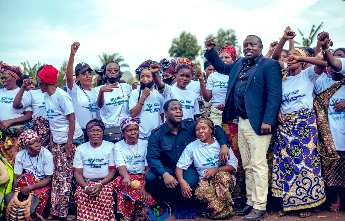 FondBahatiSerge's tweet photo. Dans le cadre de l’autonomisation de la femme,la Fobas a mis en place un programme « MAENDELEO » qui va offrir une série des formations aux femmes de kabare pour leur permettre d’améliorer leurs conditions socio-économiques et ainsi participer activement au développement. https://t.co/ifRi9zAnWh