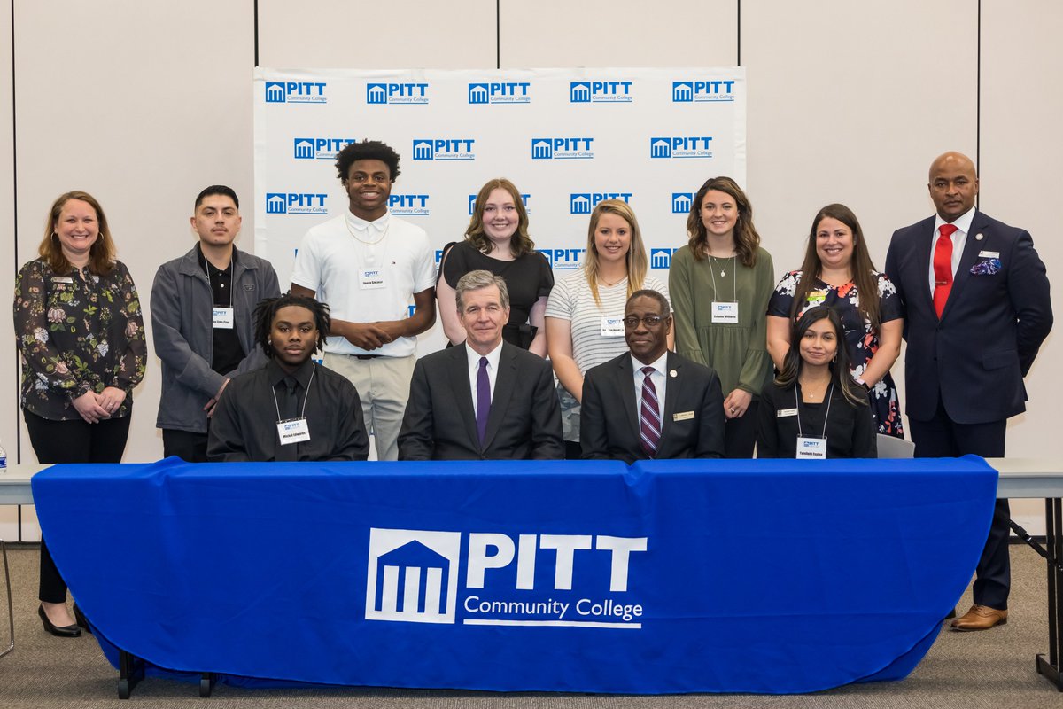 NC_Governor's tweet photo. The Longleaf Commitment grants are already making education more affordable so students can gain the skills they need to succeed. Today, Gov. Cooper continued the series of roundtable discussions spotlighting the grants at Pitt Community College.
Photos: PCC Media Relations https://t.co/SPLGhVLKop