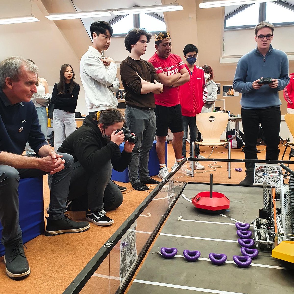 IspRobotics's tweet image. Last, but not least: the Logistics Team! The people who are behind all the cameras, posts, and keeps the team up float. 

Meet the Team!

Head Creators: Delanie S. &amp;amp; Sebastian S.
Strategist: Jana F. 
Referee: Tommy J.

#robotics #roboticscompetition #logistics #falcontech #vex