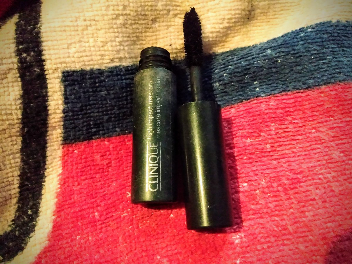 ClaymoreKay22's tweet photo. What I finished this month/ Project Pan:
@wetnwildbeauty Mega Cushion Foundation
@Clinique High Impact Mascara
Believe Beauty Liquid Eyeliner in Midnight Jaguar
@PFCosmetics Multi Colored Pressed Powder
#makeup #makeupempties https://t.co/vfUPVkXN4E