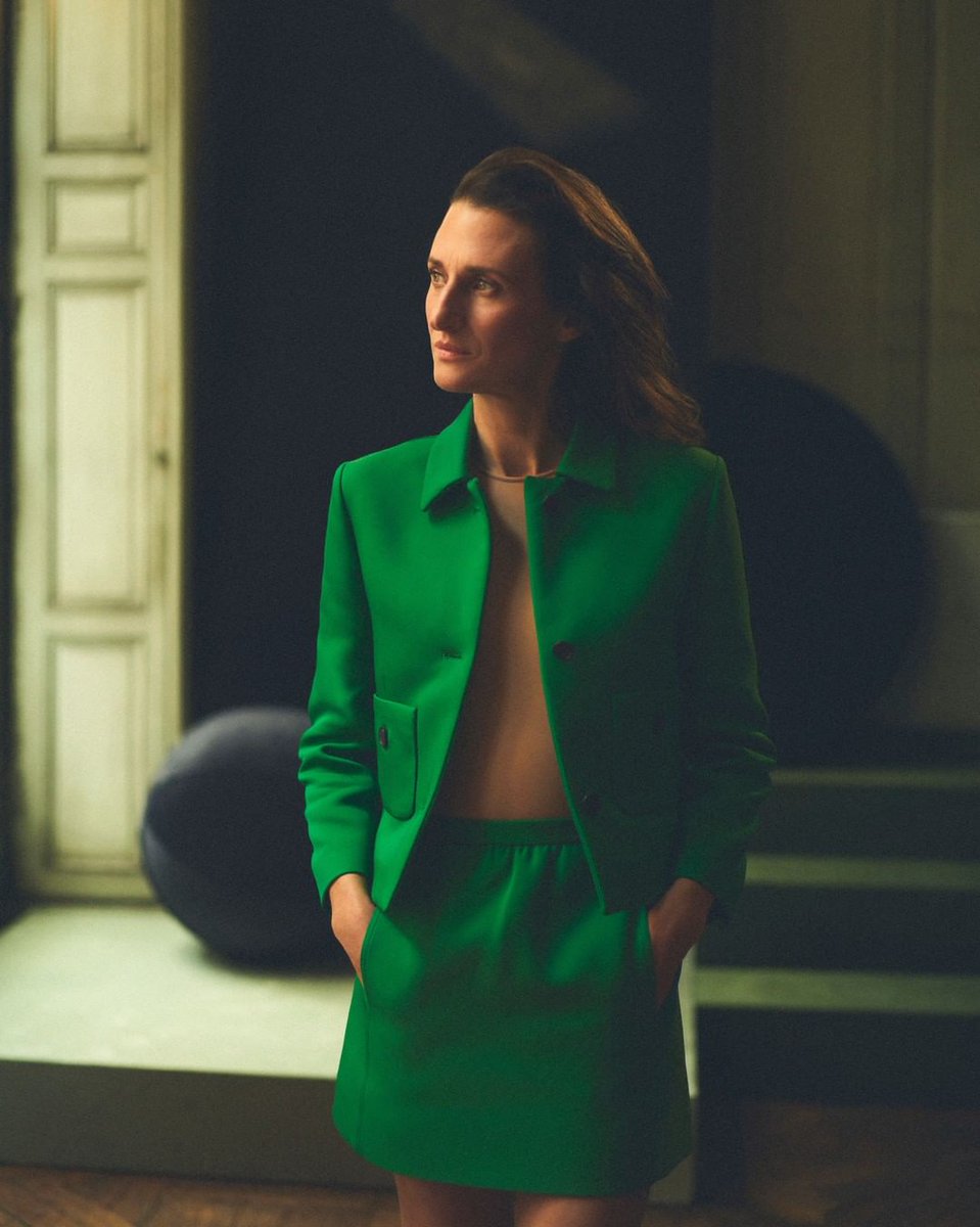 viewsfrance's tweet photo. Camille Cottin pour Dior Printemps/Été 2022 📸 https://t.co/xYLk7TDPw9