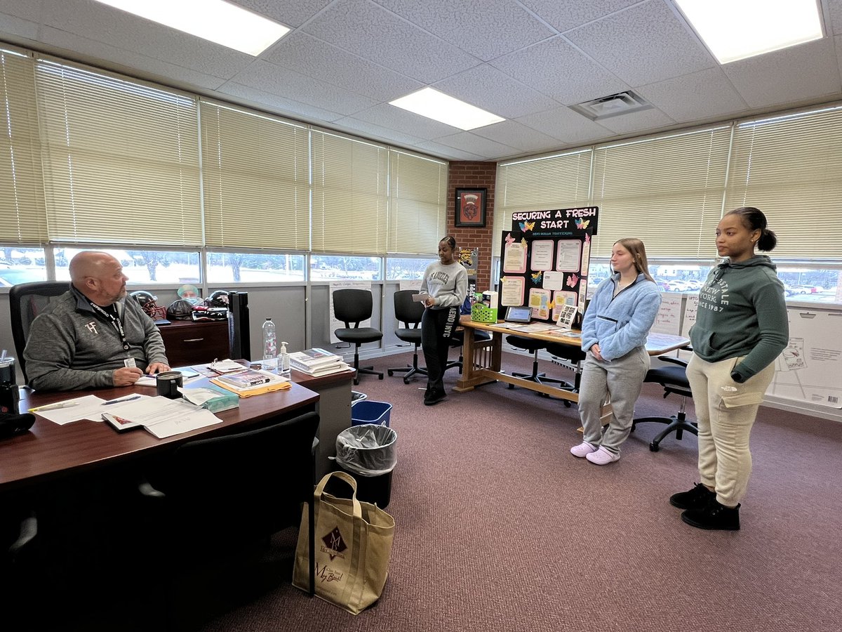 HeightsFACS's tweet photo. Thank you to @HeightsCCC Mr. Ghitis and @Princip1Heights Mr. Filippi for taking time out their busy schedules to listen and provide feedback on our @KSFCCLA STAR event presentations! Best wishes next week ladies! #HeightsFCCLA #takestate https://t.co/dCAOg6wzXV