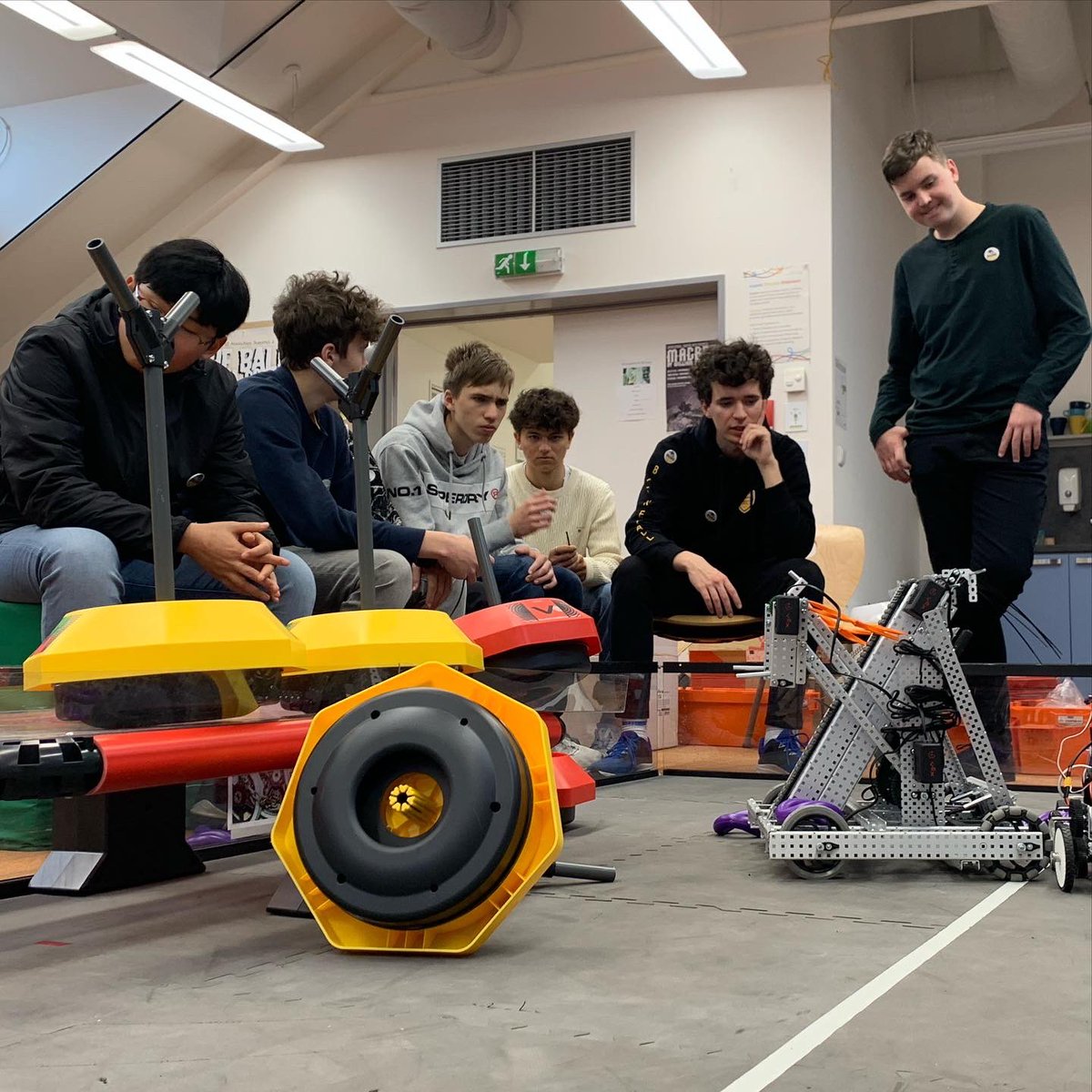 IspRobotics's tweet image. Robotics Tri-School Showdown with the American School of Warsaw and American International School of Bucherest was a success! Congrats to all teams!

Final Standing for ISP: 4th 

Go Falcons!

#robotics #vexrobotics #vexroboticscompetition @vexrobotics @revrobotics #revrobotics