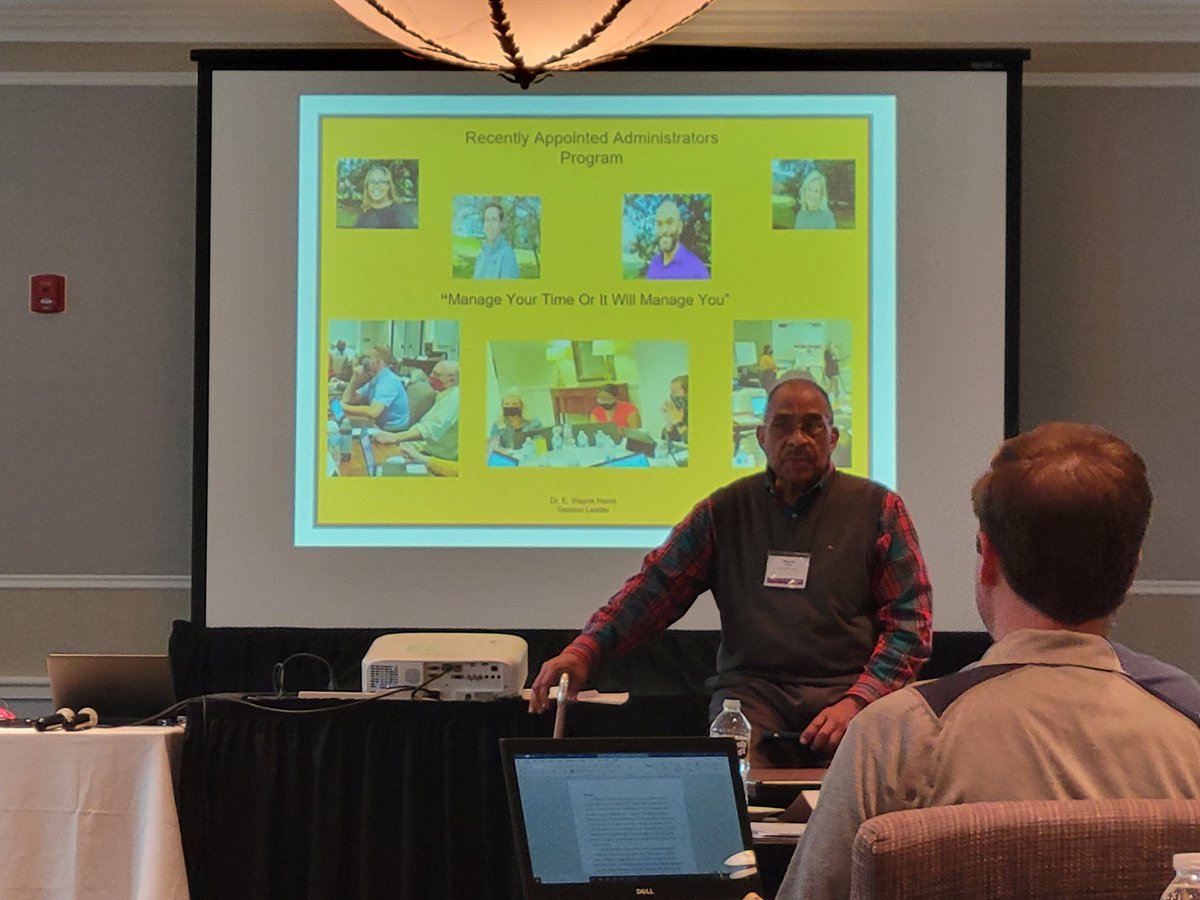 MBDCoach's tweet photo. Dr. Harris sharing wonderful nuggets of wisdom with RAA's school leaders. "Manage your time or your time will manage you!" As leaders, we must live everyday pursuing harmony. We must live on purpose, with purpose, and for a greater purpose! @VTSchoolLeaders https://t.co/FerNSnGwEx