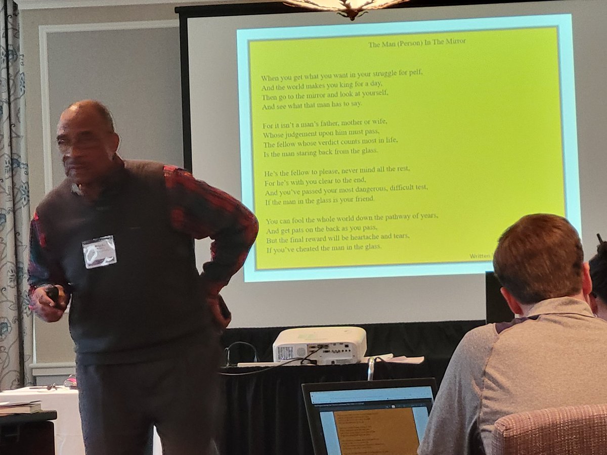 MBDCoach's tweet photo. Dr. Harris sharing wonderful nuggets of wisdom with RAA's school leaders. "Manage your time or your time will manage you!" As leaders, we must live everyday pursuing harmony. We must live on purpose, with purpose, and for a greater purpose! @VTSchoolLeaders https://t.co/FerNSnGwEx