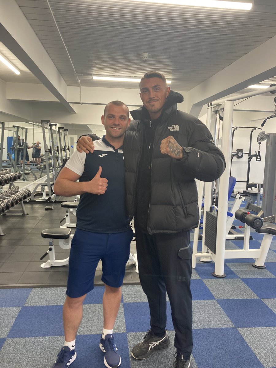 Excellent to have Pro Boxer Michael Webster in to keep him in Top Condition for his fight on Sky Sports Boxing this weekend 💪🏽

Good luck for Saturday Mate 💪🏽 can’t wait to watch it!!

 #RMInjuryAndFitnessCentre #Healthy #PhysicalTherapy #SportTherapy  #Massage #TeamWebba