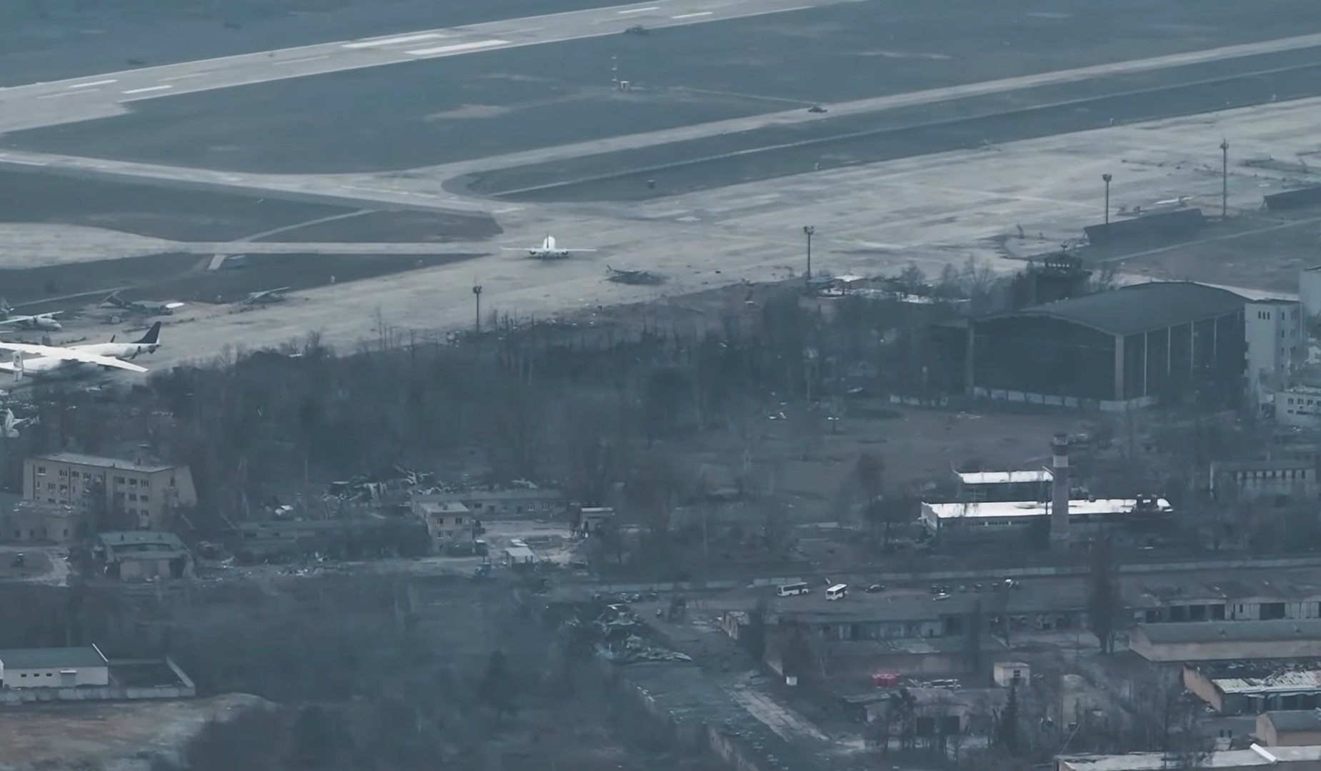 ка-52 гостомель. ветер в поле аэропорт гостомель песня. росич гостомель. гостомель аэродром бой. аэропорт гостомель русский десант.