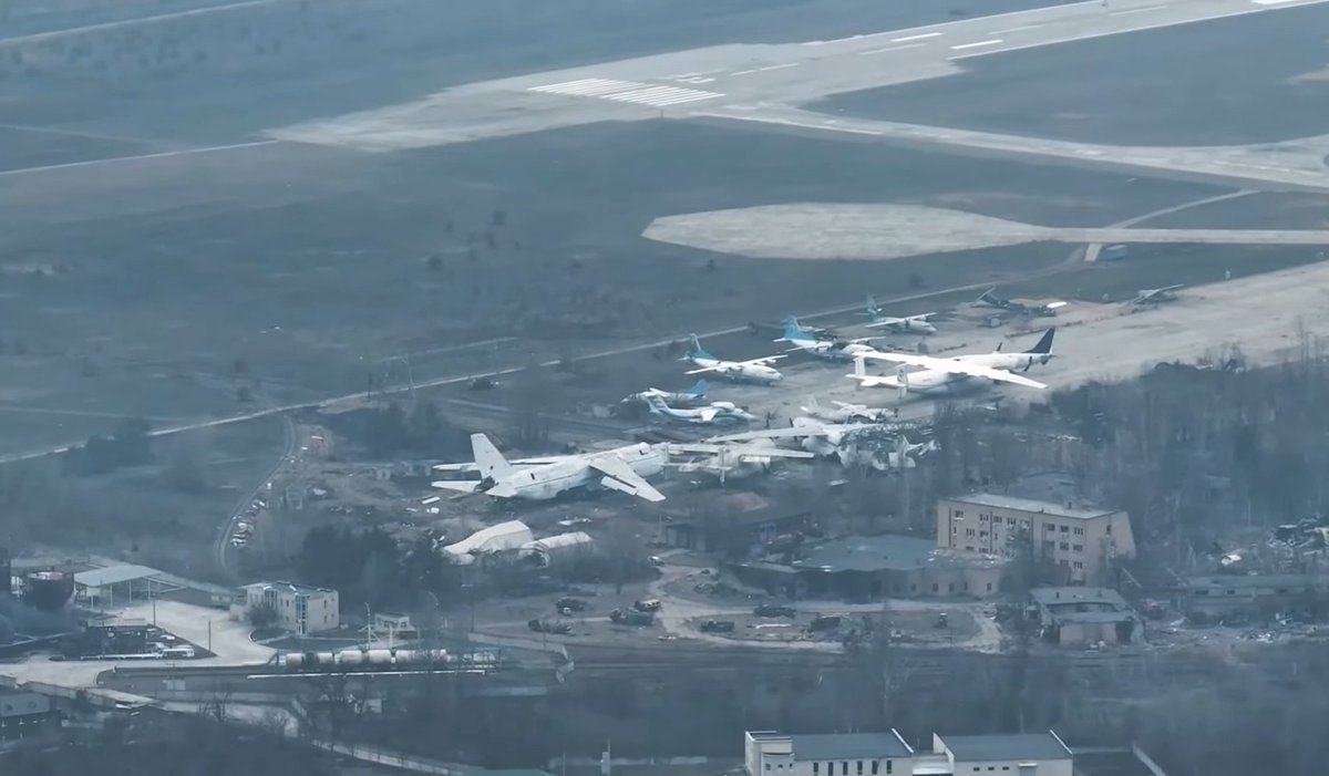 aldin_aba's tweet photo. Russian Forces have completely left Hostomel Airport, Kyiv Oblast. https://t.co/JLsvrAbHjy