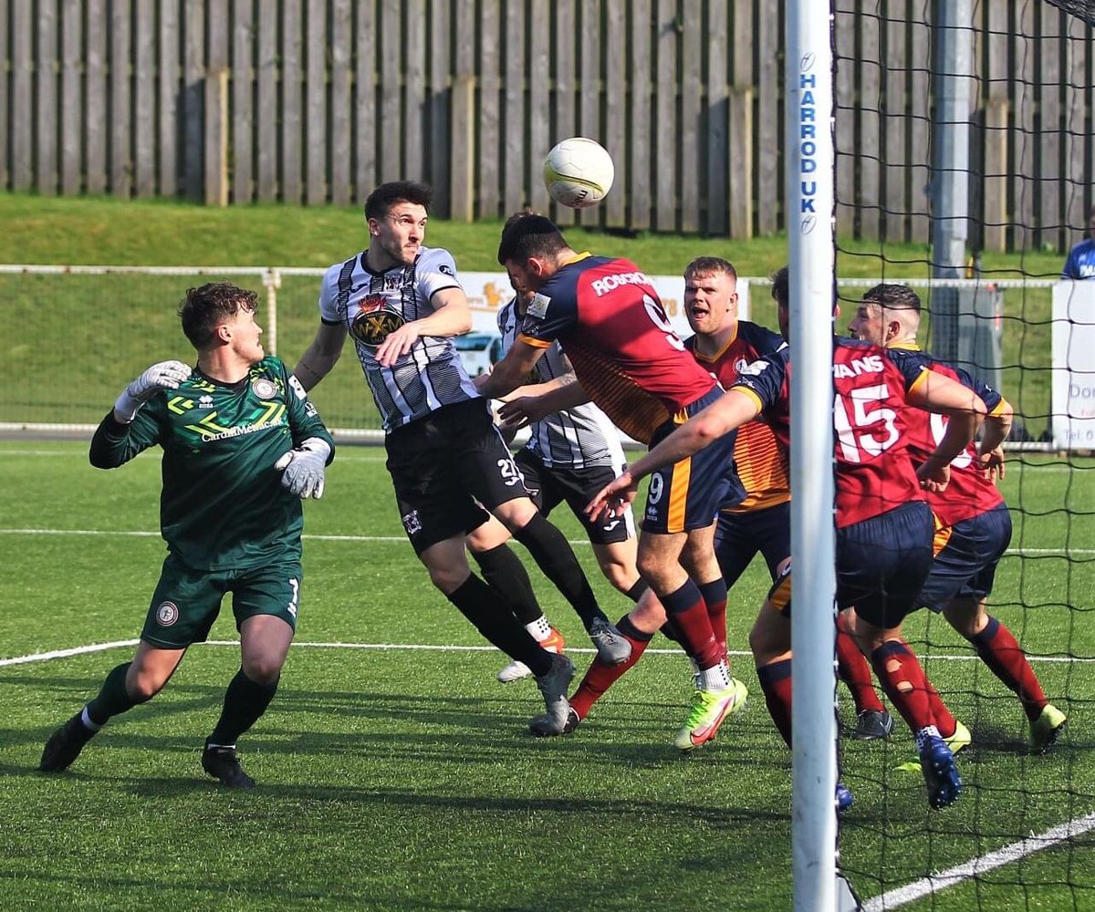 NachoTorress's tweet photo. @CefnDruids 💪🏼⚽️ https://t.co/l0K8dW4OVi