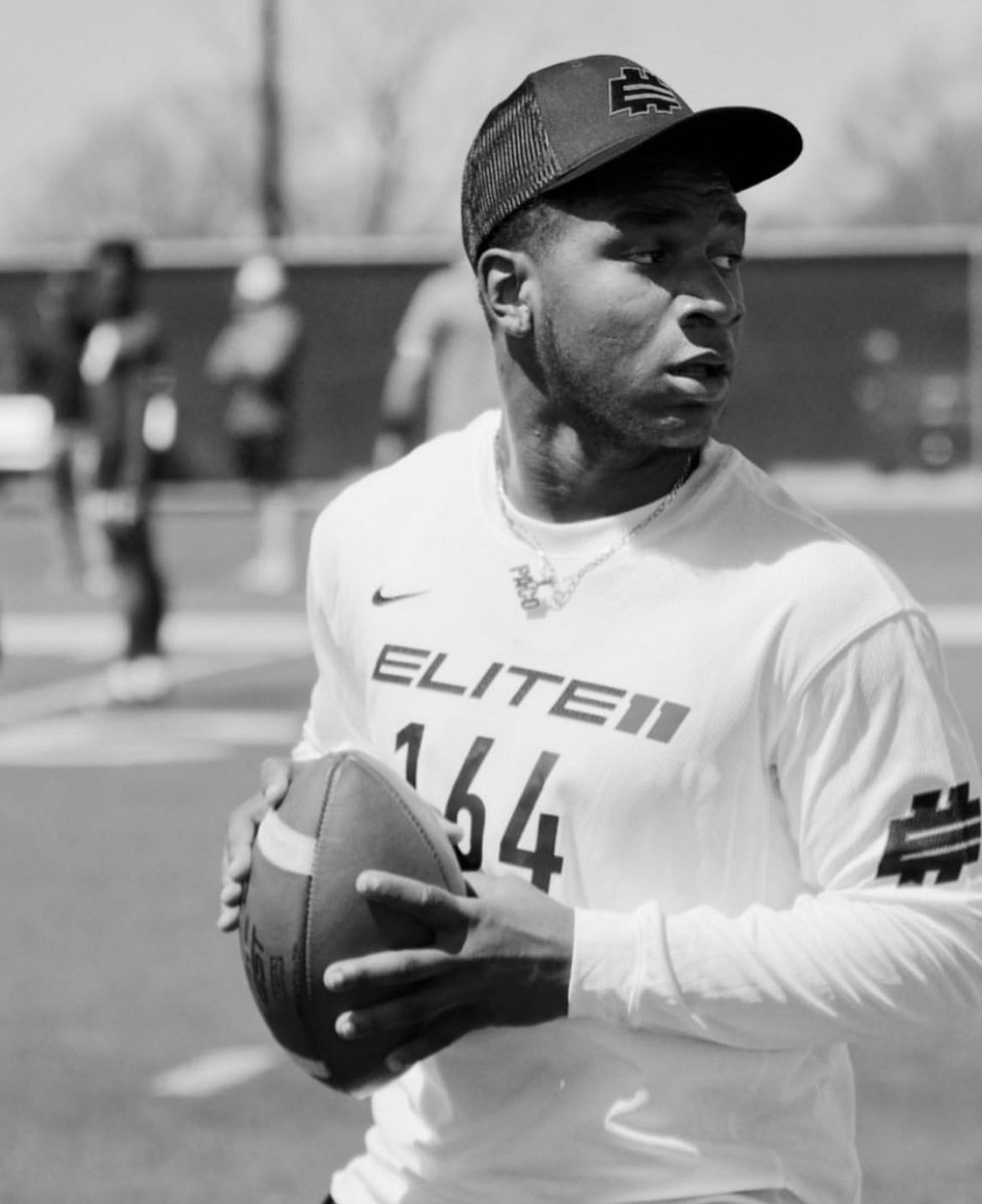 Had a great time putting in work at the <a href="/Elite11/">Elite11</a>  regional camp in Dallas QB1 Kansas CO’24 🐐 <a href="/sportsinkansas/">Sports in Kansas</a> <a href="/PrepRedzoneKS/">Prep Redzone Kansas</a> <a href="/QBHitList/">QBHitList.com</a> <a href="/blueacesfb/">Wichita High School East Football</a> @GPCwallace <a href="/CoachKli/">Chris Klieman</a> <a href="/Kotelnicki/">Coach Andy Kotelnicki</a>