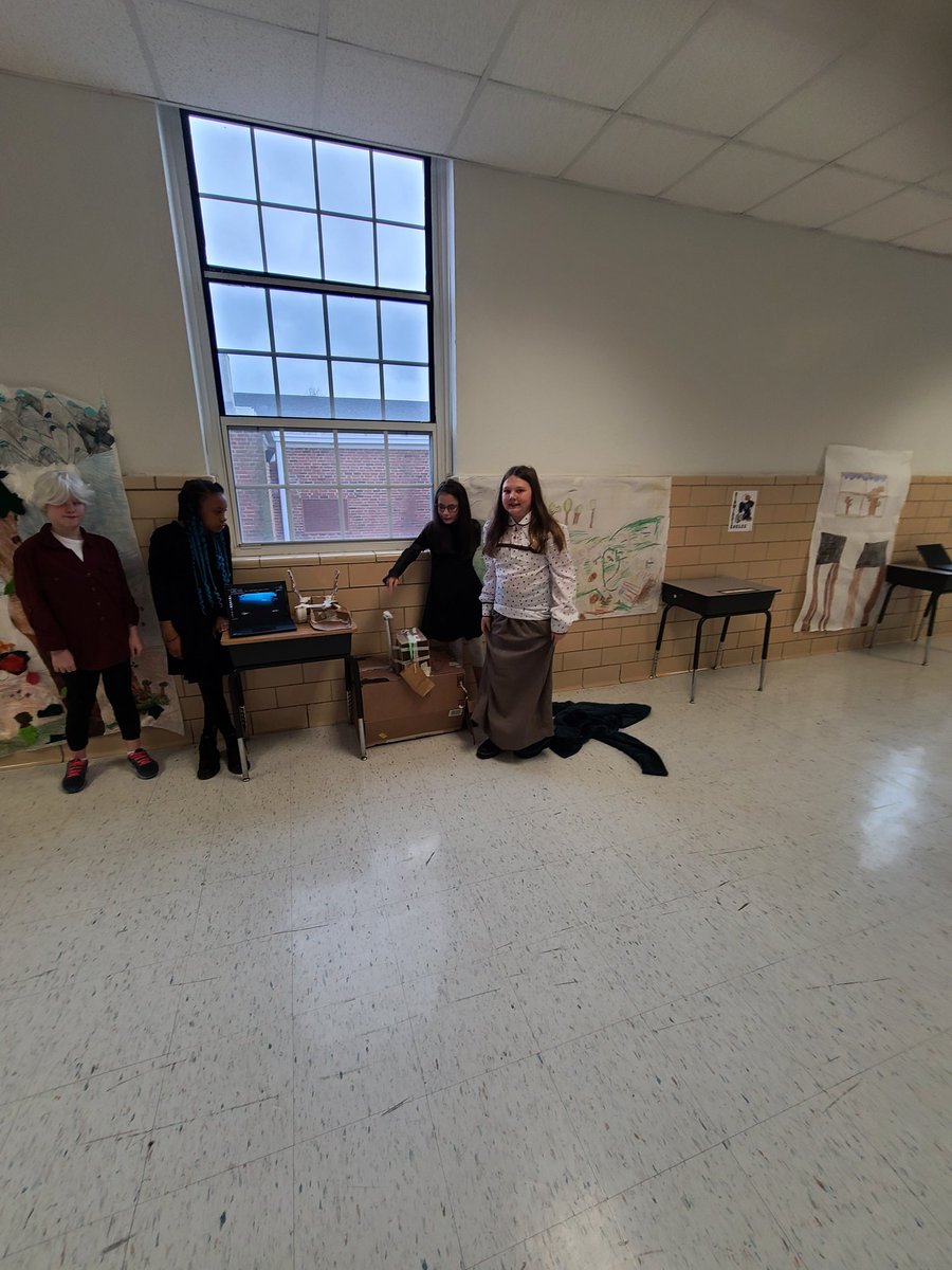 AshleyCreath's tweet photo. So proud of my 5th graders. They created a green screen, made artifacts, a background, and dressed their part to present Virginia History to the students at DES today.
#handsonlearning
#deseagles https://t.co/UZ0fw8OpoB