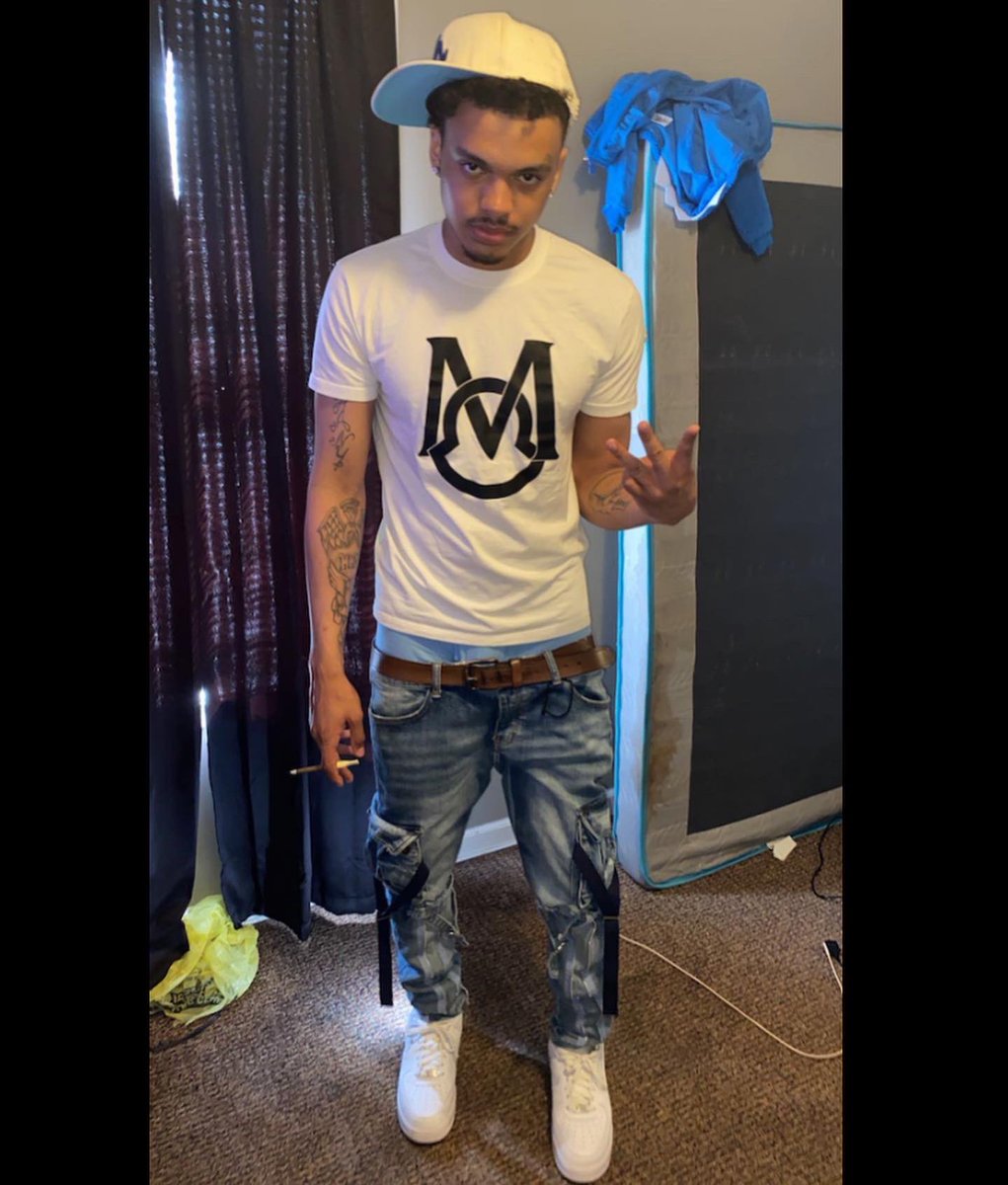 devontejames21's tweet photo. https://t.co/z6lsBrIauc