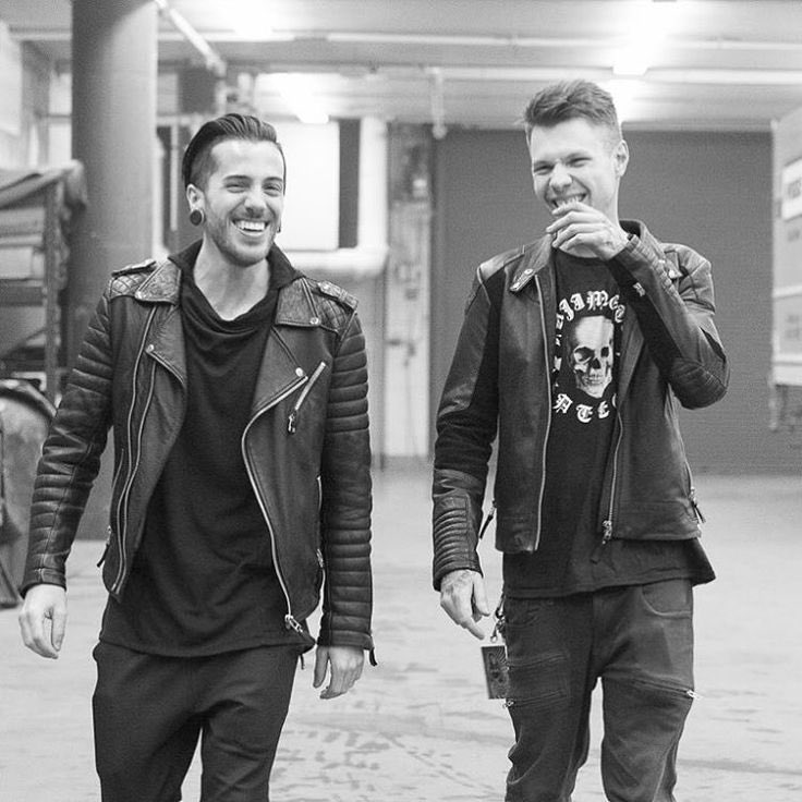 Think we waited long enough? 👀🙊🤘🏼