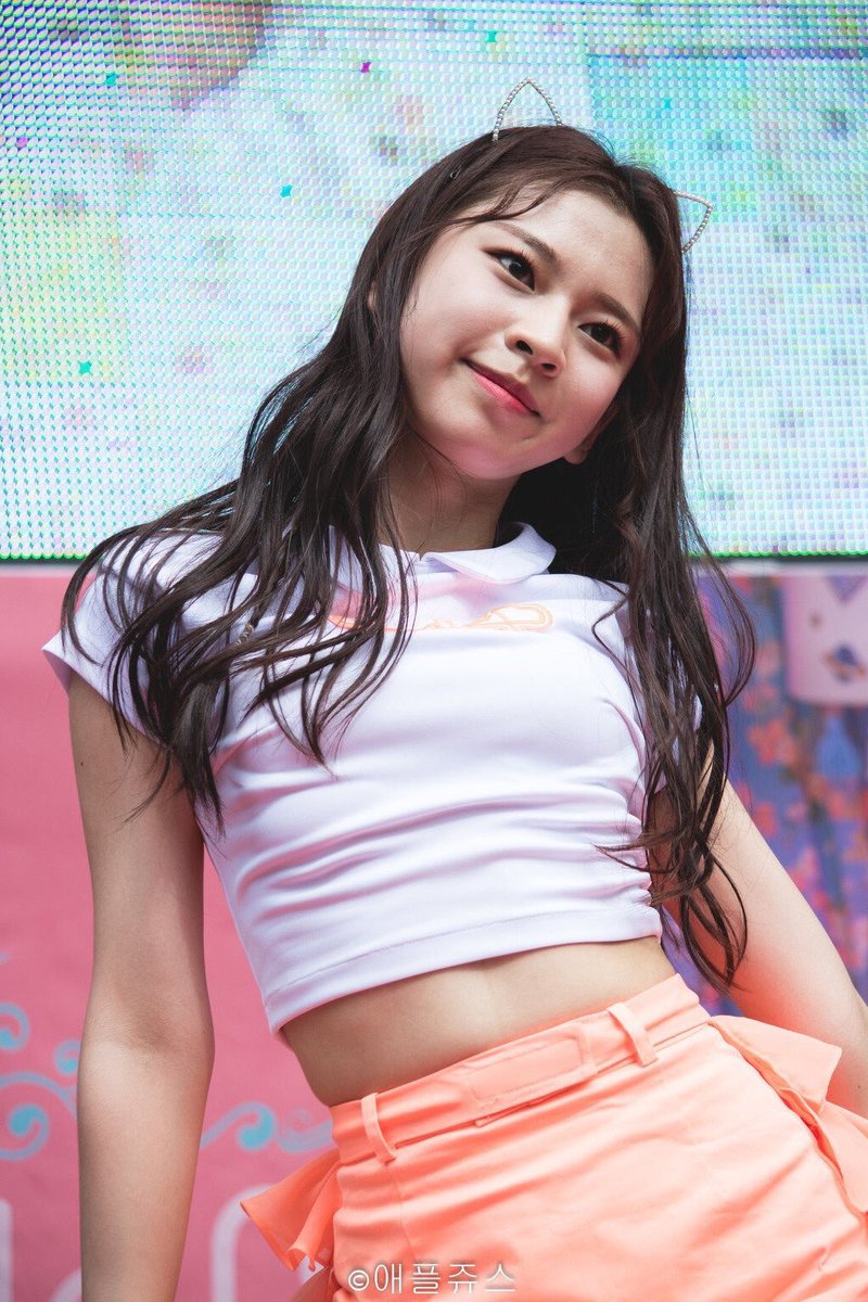 3YEHOURLY's tweet photo. #APPLE_B #애플비 • #YURIM #유림 https://t.co/WQUKBjYdC2