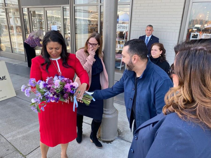sfflowermart's tweet photo. Thank you Mayor @LondonBreed for helping us put the color and beauty back into Downtown this week #BloomSF https://t.co/vi1PEOzOME