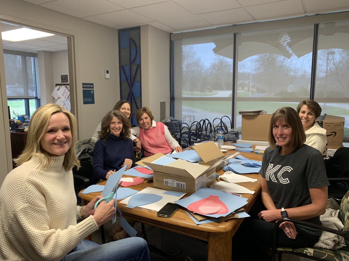 RockhurstHS's tweet photo. It takes a village! Many thanks to our incredible volunteers who are helping make our highly-anticipated return to an in-person @RockHighAuction possible!

Registration for the April 9 event closes tomorrow night, so reserve your seat(s) or table now! AMDG https://t.co/Tkmmp48mJ5 https://t.co/aCYhceCAHy
