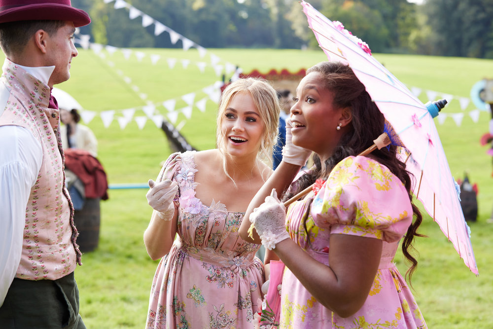 What’s the talk of the ton? 👂 Let us know your favorite moment from last week’s episode of #TheCourtship, and watch the romance unfold Wednesdays at 11/10c on @USA_Network.