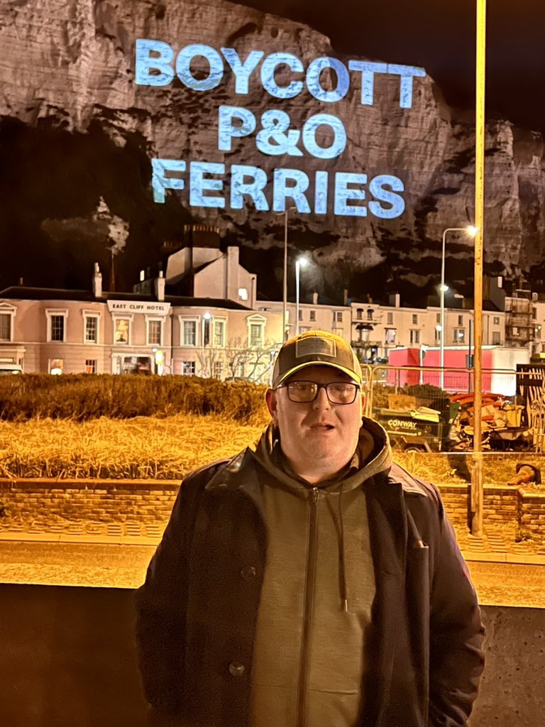 dazprocter's tweet photo. Tonight we projected a message on the famous white cliffs of #Dover.
@RMTunion calls for the boycotting of all @POferriesupdate for their despicable treatment of workers, coastal communities and disregard for #safety.

 #seafarers @ITFglobalunion @nautilusint https://t.co/8Qq8Hr9XlH