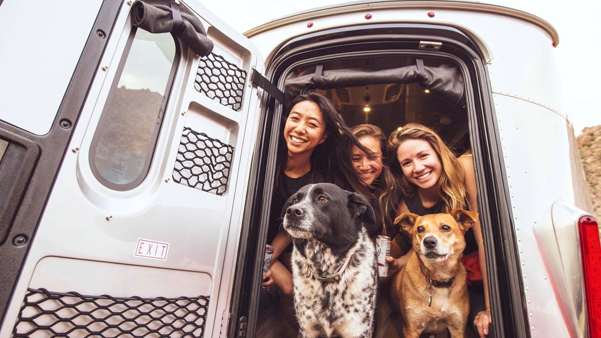 The only thing better than life on the road? Life on the road with friends by your side. ❤️
