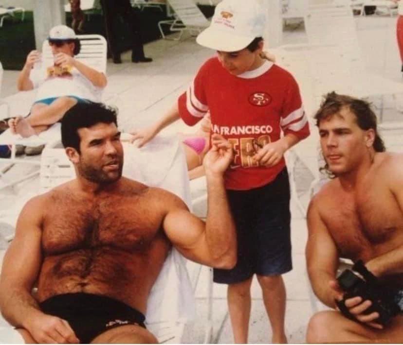 49erCarlos's tweet photo. This is the baddest #49ers #tbt Pic I’ve seen on the internet. Wonder if the kid/guy is on Twitter lol
#RIPRazorRamon https://t.co/S96WnWPiVE
