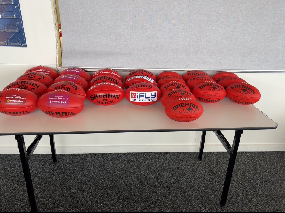 Ground marking underway, footballs ready….we must be getting close 😃🧡💙

#footysback #round1 #edfl #burnsideheightsfootballclub #bears #orangeandblue #bhfc2022
