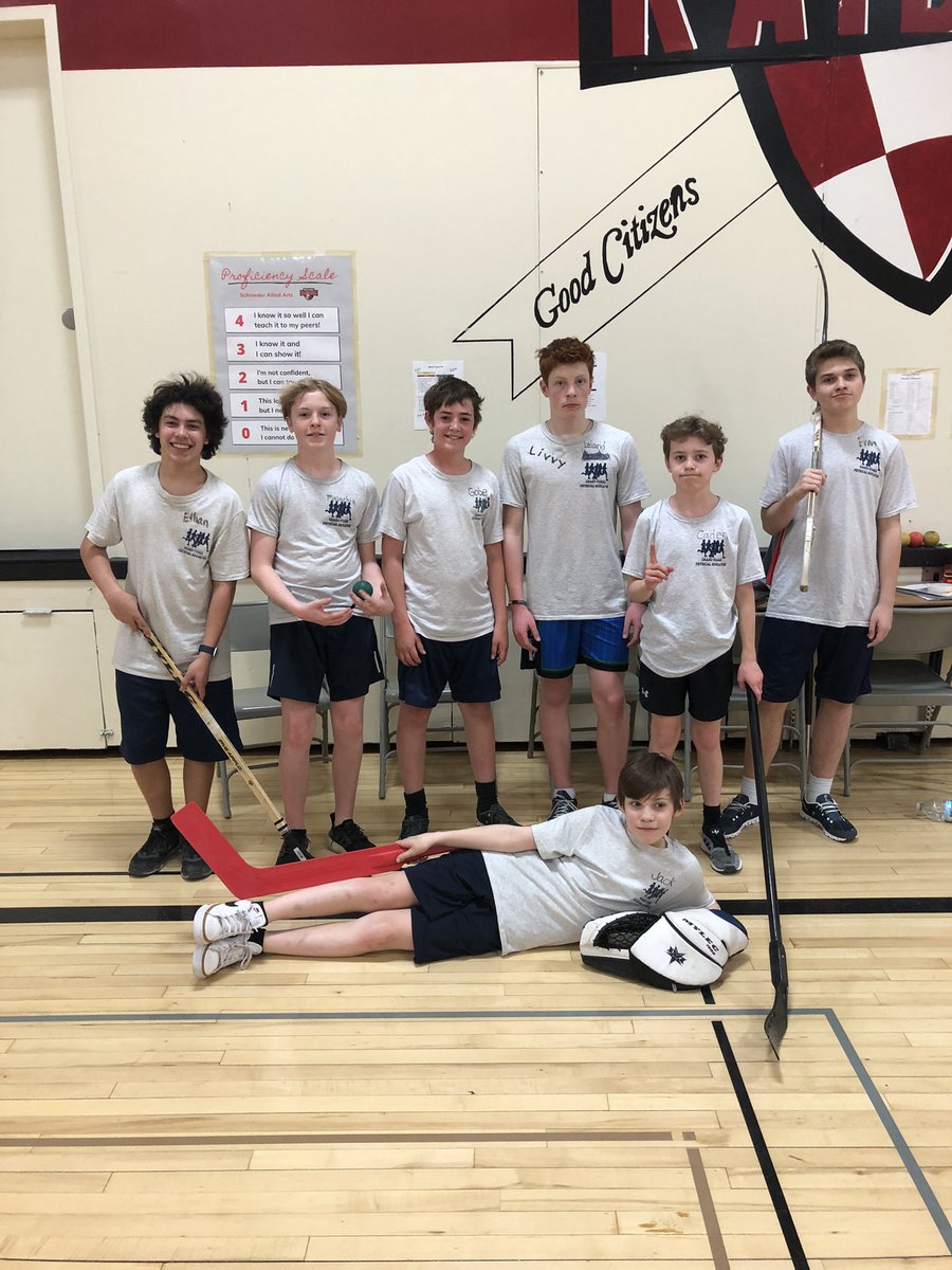 The PE Floor Hockey Champs! #1 seed and the title! 🏆🥇
