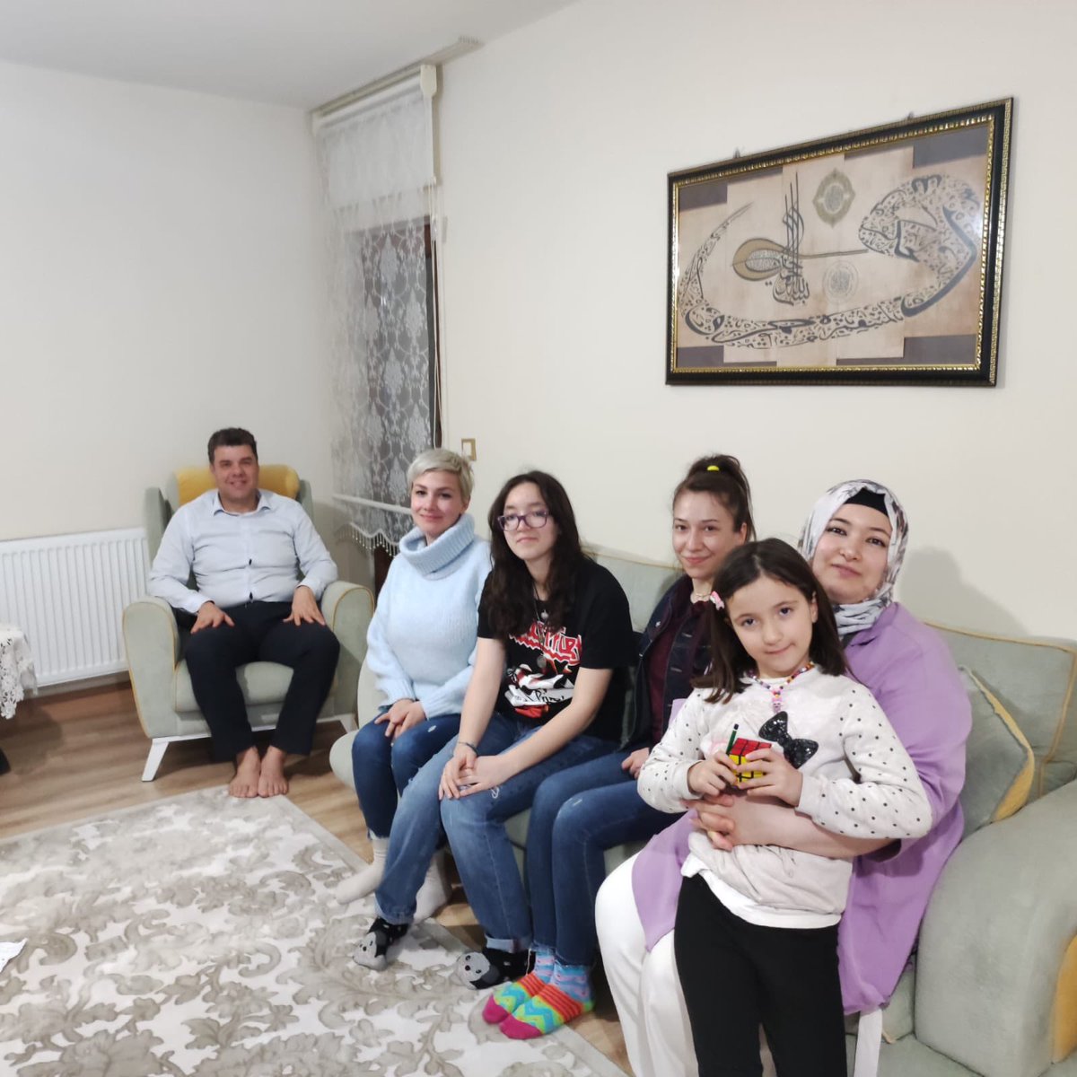 cinal73's tweet photo. Öğrenci, öğretmen, veli, samimiyet #SırnakBasarıyor @tcmeb @SirnakValiligi @ahpehlivan53 @ahmetozdemirmem @sirnakmem73 https://t.co/rzcpePNK7V