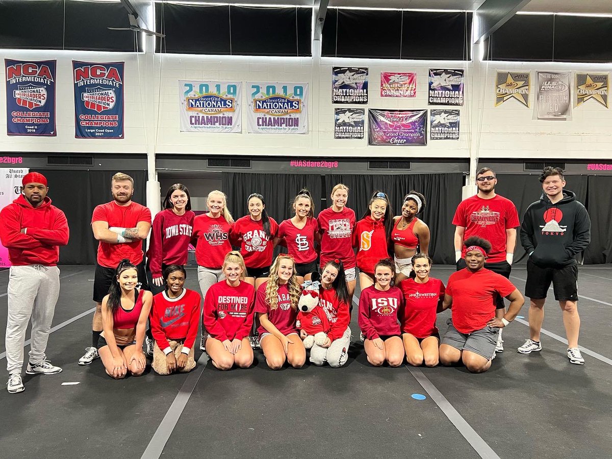 Tritonscheer's tweet photo. Today we honored our last practice in Iowa to one of our own, Rodney Anderson! Weβre dedicating this one to you Rodney! β€οΈβ€οΈ
We also had one last surprise for our team before hitting the road on Saturday π€π€
#T2K #PTTLF #RodneyStrong #TheWorkIsWorthIt https://t.co/6JjsPJiE3C
