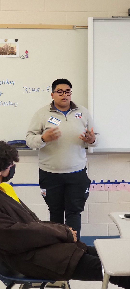 IntlAcademyACHS's tweet photo. The dream continues! ⚽ RJ from @cisofnova at @AlexCityTitans takes command of IA soccer boys w a new batch feat students from Central America & Afghanistan. Shout out to Cindy from @AlexandriaSoc & the @AlexandriaVAPD for funding/organizing w us! Hope is a good thing! 🇬🇹🇦🇫🇭🇳🇸🇻🇺🇲 https://t.co/9QcoeX0vwD