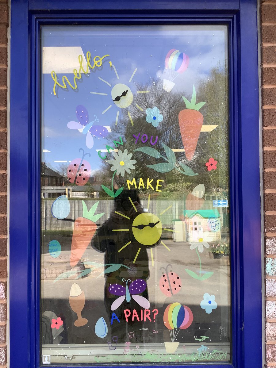 EtchellsPS's tweet photo. We are absolutely in love with our new Nursery windows. Thank you to a very talented mum who spent the morning with Nursery and letting the children help #etchells #eyfs https://t.co/UFjexEC06T