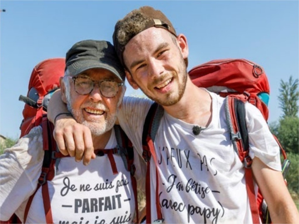 leyna_aurelia's tweet photo. Actuellement en larmes parce qu'on perds le meilleur binôme de l'aventure 
#PekinExpress #PekinExpress2022 https://t.co/zjVRps1Wga