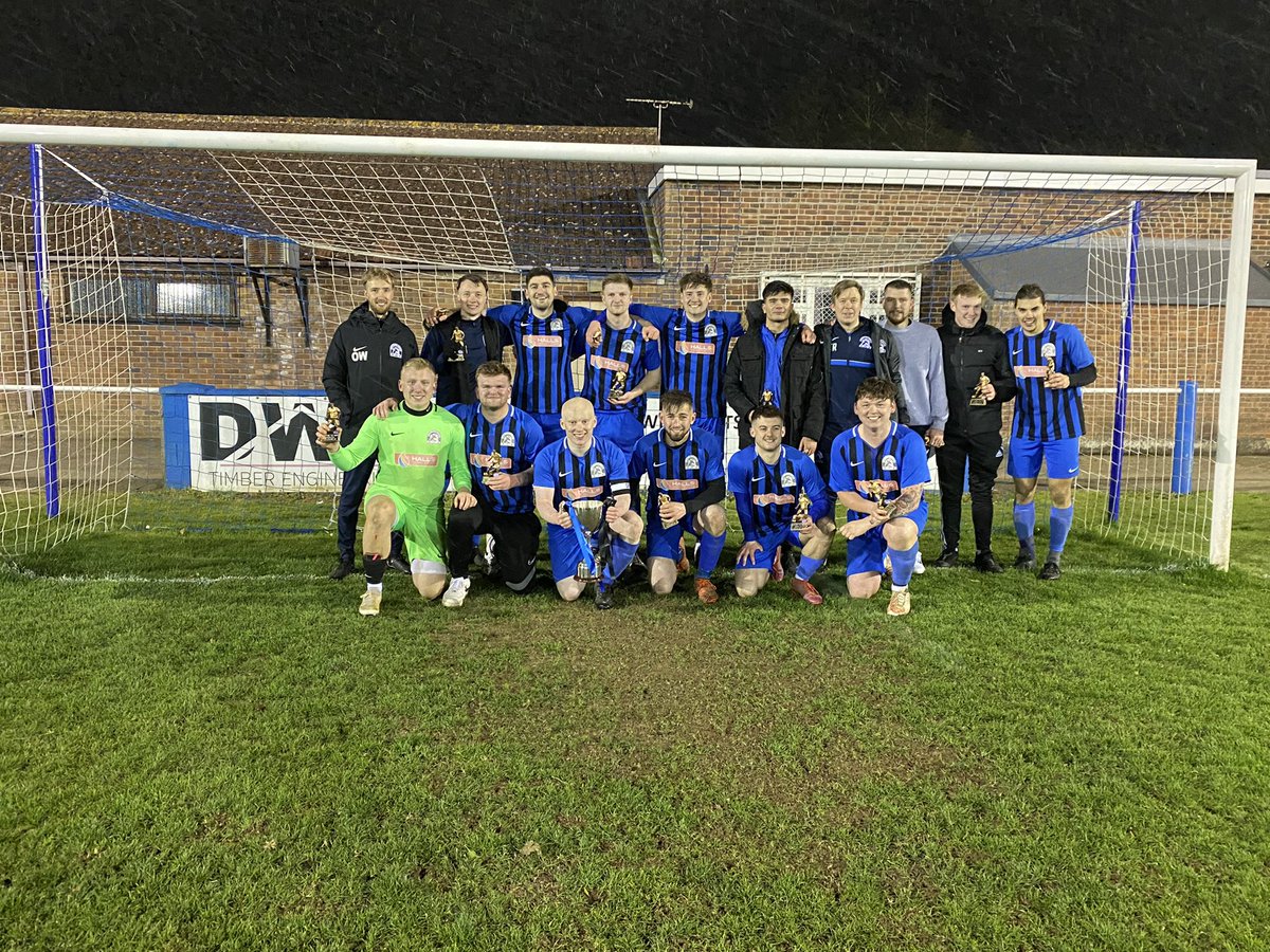 FCEagleUtd's tweet photo. RESULT

Reserves 2-2 @SpilsbyTownAFC Reserves (AET)     

Reserves 4-3 @SpilsbyTownAFC Reserves (on pens)

@ReshyDemeter06 ⚽️
Ignas Maciulaitis ⚽️

MOTM🏆 Ignas Maciulaitis 

🦅⚽️#EUFC https://t.co/krKWzrlR1n