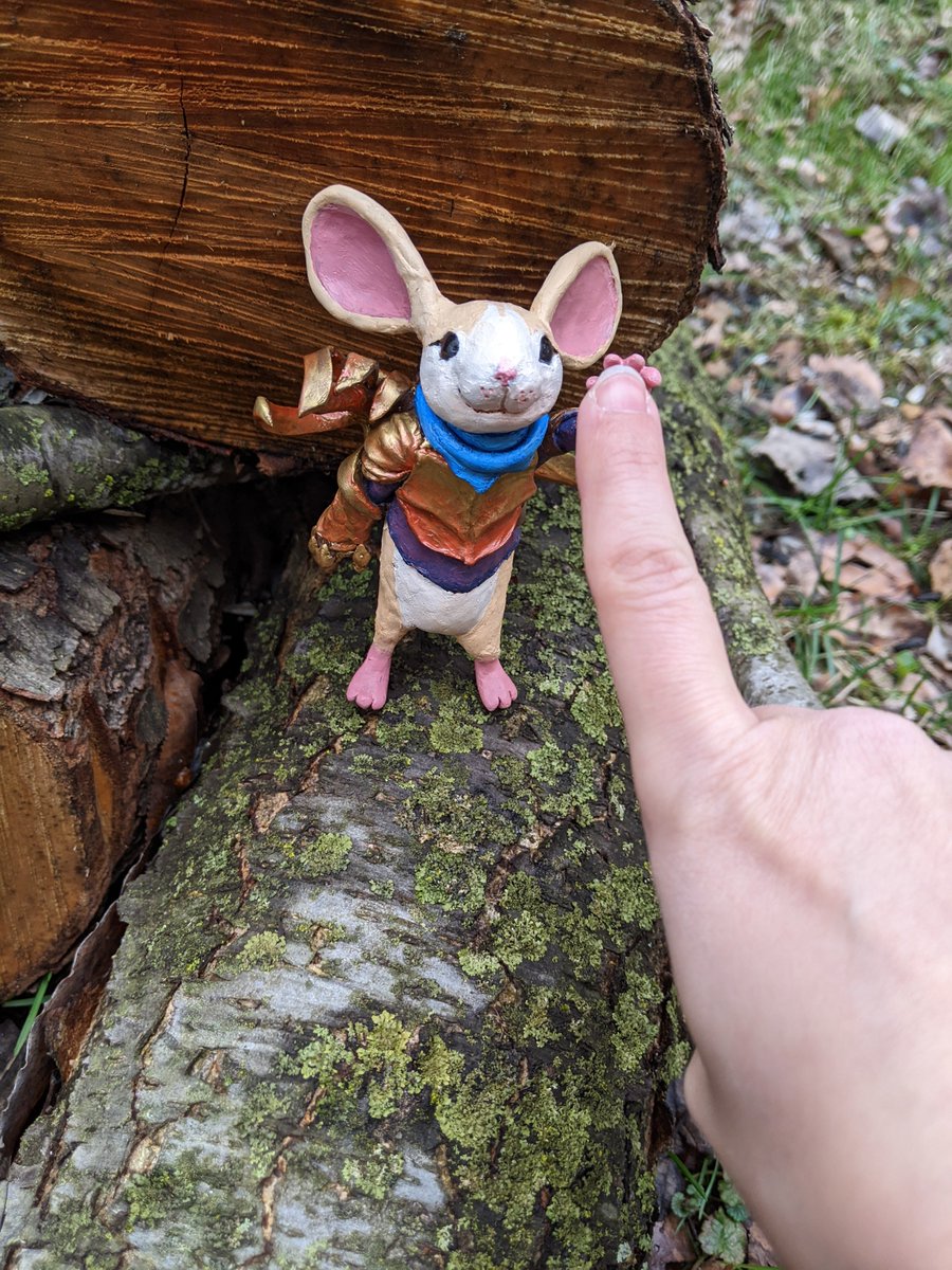 MissEmmaLeaf's tweet photo. In honor of #MossBookII and because Quill is a cutie in this armor, here's a figure I sculpted of her! https://t.co/fPb4uTOaFH
