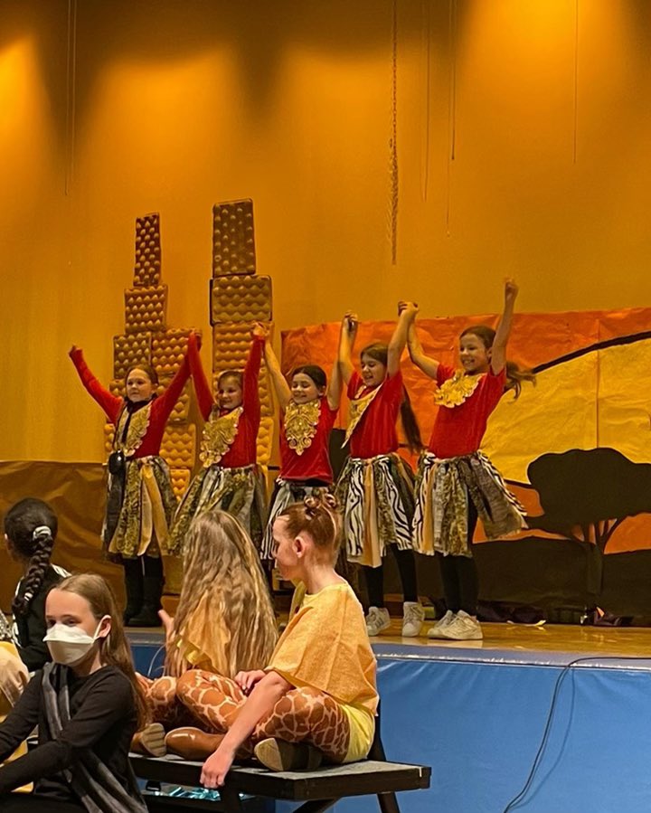 The Rafiki 5 told a good story of The Lion King tonight. Great show. Great kids. Great night. Thanks @GordonCreekElem <a href="/MRDGordonCreek/">MR.D at Gordon Creek Elementary</a> <a href="/MrDBrandt/">Don Brandt</a>