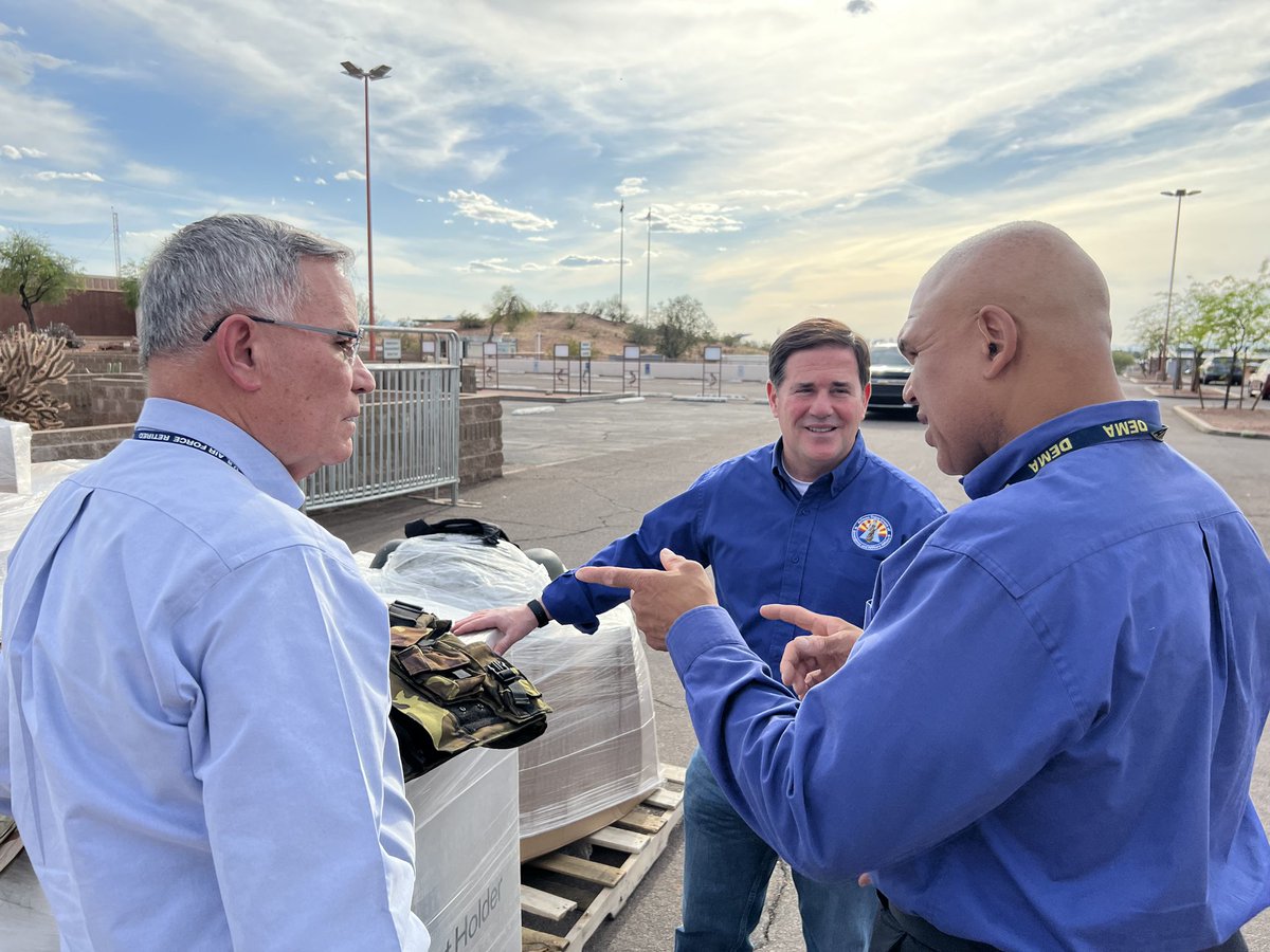 DougDucey's tweet photo. Great to see local, county, state and tribal law enforcement agencies come together to donate surplus vests and armor to the people of Ukraine. Everyday citizens are risking their lives, fighting for their freedom, and deserve all the assistance we can give them. 🇺🇦 https://t.co/pWQFbKf92E