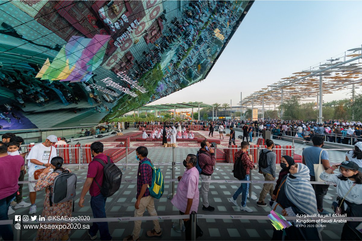 SaudiatExpo's tweet photo. في اليوم الأخير من #إكسبو2020.. جناح #السعودية_في_إكسبو2020 يحتفل بوصوله إلى 4,950,000 زائر! 🇸🇦🎉

 سعدنا باستقبالكم💚 https://t.co/wkSfxNgPJ3